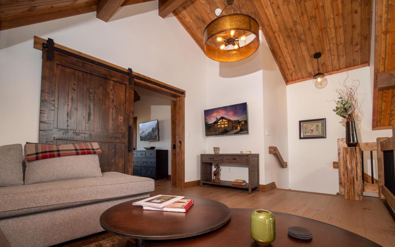 Chic Retreat Indoor Outdoor Fireplace, Private Jacuzzi, Great Location! Естес Парк Екстериор снимка